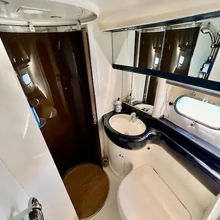 Bateau-hôtel Yate Rumbo, Casa Flotante Costa Adeje (Tenerife)