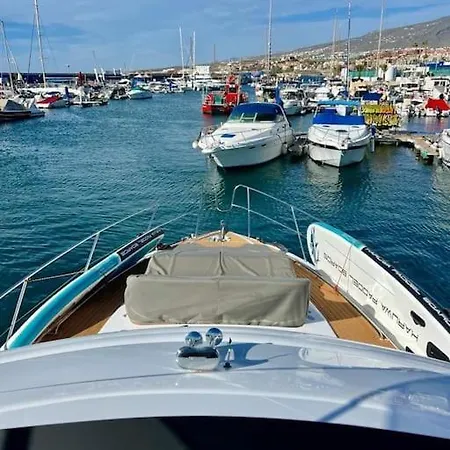 Yate Rumbo, Casa Flotante أذيخي