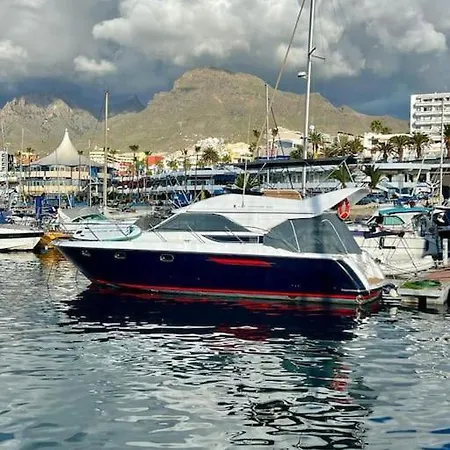 Yate Rumbo, Casa Flotante * أذيخي
